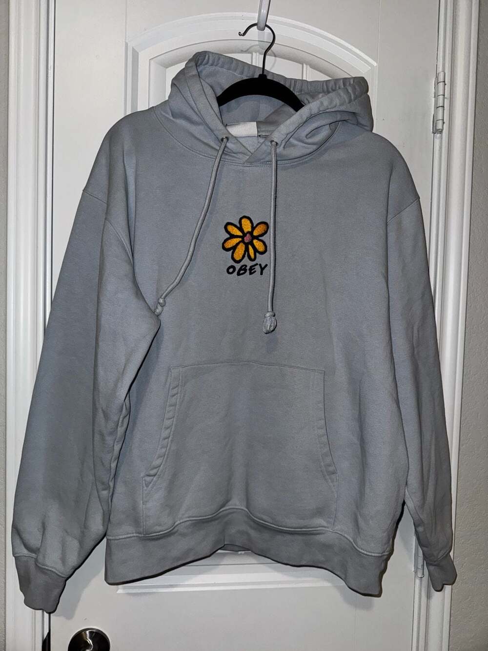 OBEY Light‎ Blue Embroidered Daisy Flower Pullover Hoodie